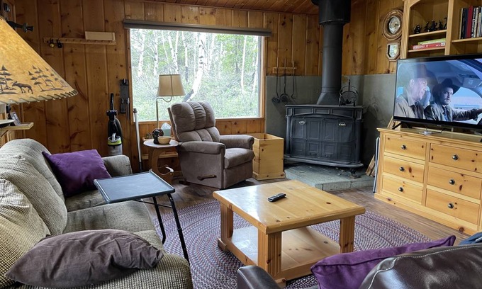 Last Chance Cabin | 84 m² Cabin ∙ 2 bedrooms ∙ 6 guests