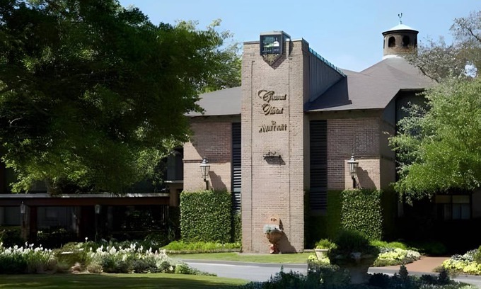 Fairhope Hotel | 84 m² Hotel ∙ 127 guests