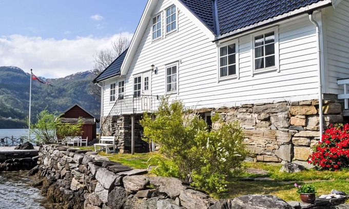 Kvam Other | 85 m² Accommodation ∙ 3 bedrooms ∙ 6 guests