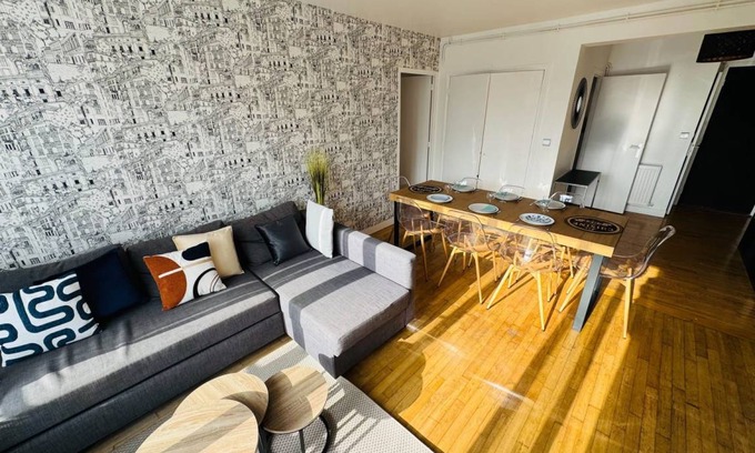 Caen City Centre Apartment | 85 m² Apartment ∙ 4 bedrooms ∙ 8 guests