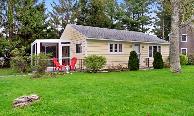 Ogunquit Cottage | 85 m² Cabin ∙ 2 bedrooms ∙ 6 guests