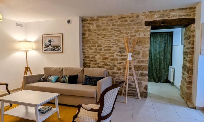Baulme-la-Roche Cottage | 85 m² Cabin ∙ 2 bedrooms ∙ 4 guests