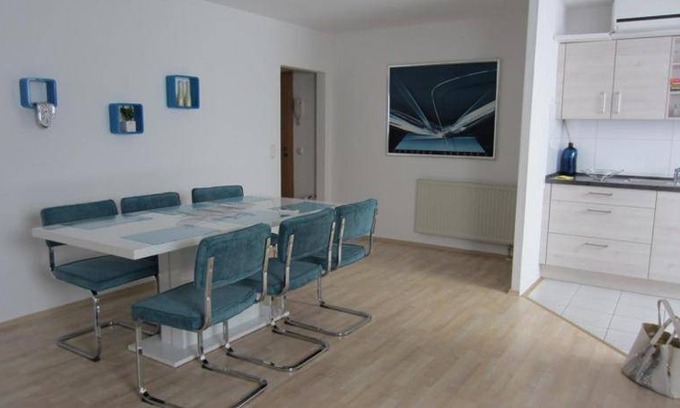 Kirchheim unter Teck Apartment | 85 m² Apartment ∙ 2 bedrooms ∙ 8 guests