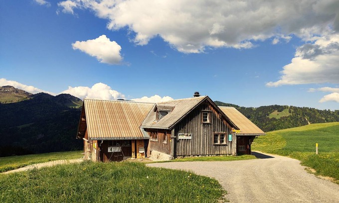 Oberurnen House | 85 m² House ∙ 2 bedrooms ∙ 10 guests