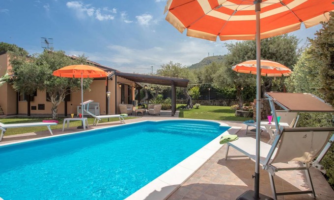 Capo Villa | 85 m² Villa ∙ 3 bedrooms ∙ 6 guests