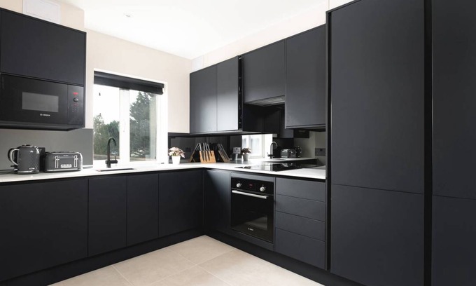 Barnet Apartment | 850 m² Apartment ∙ 4 bedrooms ∙ 10 guests