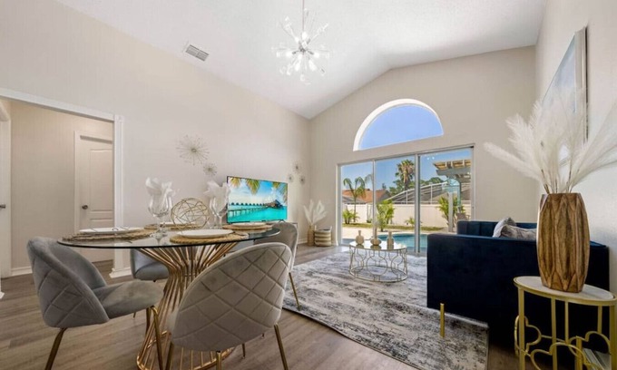 Lindfields House | 8615 Vacation Oasis House Private Pool Grill