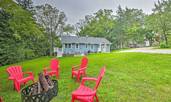 Twin Lakes Cottage | 87 m² Cabin ∙ 3 bedrooms ∙ 7 guests