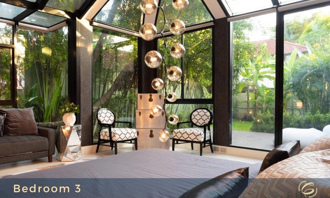 Khlong Tan Nuea Resort | 88 Luxury Grand Resort pool villa in CENTER OF BANGKOK