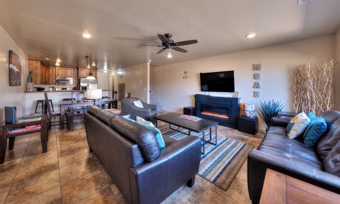 Moab South Valley House | 8A2 Rim Vista Oasis - Stunning Open Views and Private Patio