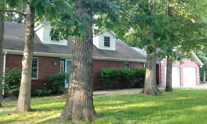 Somerset House | 9 Bdrm/Wooded Area/Large Decks/Lake Cumberland/Somerset Area