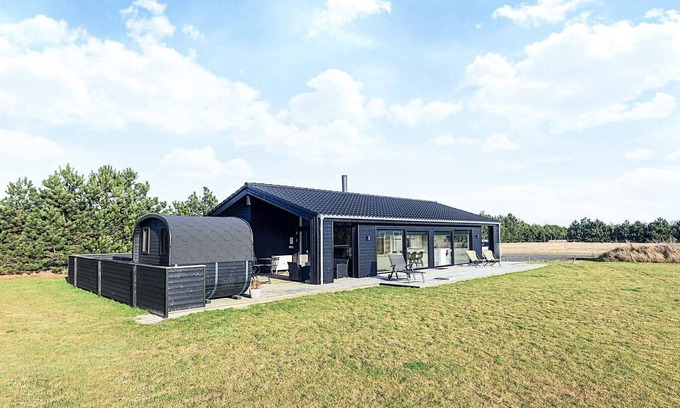 Bøtø By House | 9 person holiday home in Væggerløse-By Traum