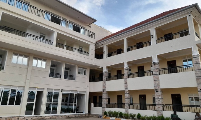 Busia Hotel | 9-room hotel in phenomenal Busia with WiFi