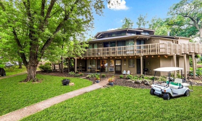 Fontana House | 90+ 5 stars Best Reviewed Condo in Lake Geneva