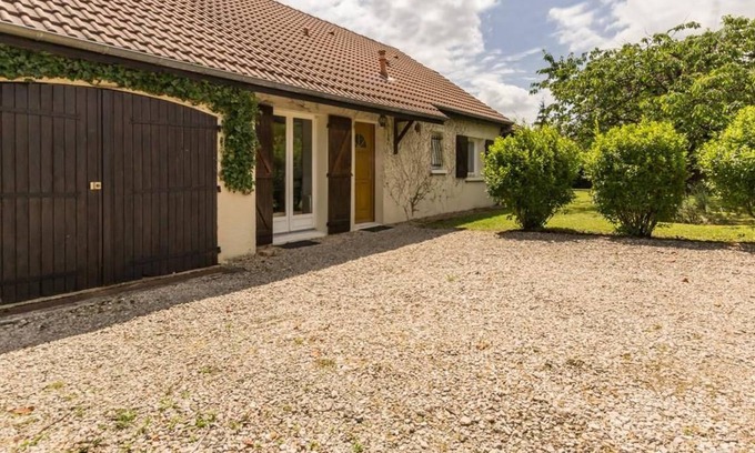 Chevigny-Saint-Sauveur Cottage | 90 m² Cabin ∙ 3 bedrooms ∙ 6 guests