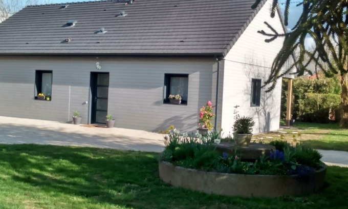 Saint-Martin-d'Ecublei Cottage | 90 m² Cabin ∙ 3 bedrooms ∙ 6 guests