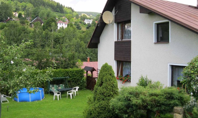 Rokytnice nad Jizerou Apartment | 90 m² Apartment ∙ 2 bedrooms ∙ 7 guests