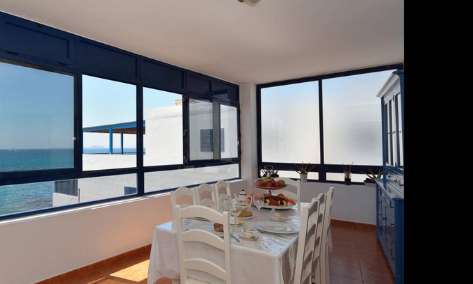 Playa Blanca Apartment | 90 m² Apartment ∙ 2 bedrooms ∙ 4 guests
