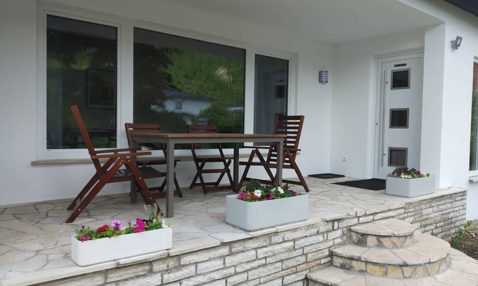 Riedenburg Apartment | 90 m² Apartment ∙ 2 bedrooms ∙ 5 guests