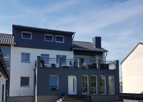 Neuwied Apartment | 90 m² Apartment ∙ 2 bedrooms ∙ 6 guests