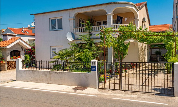 Vodice Apartment | 90 m² Apartment ∙ 3 bedrooms ∙ 7 guests