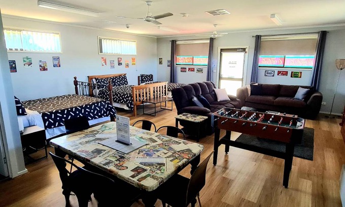 Stawell House | 90 m² Bungalow ∙ 5 guests