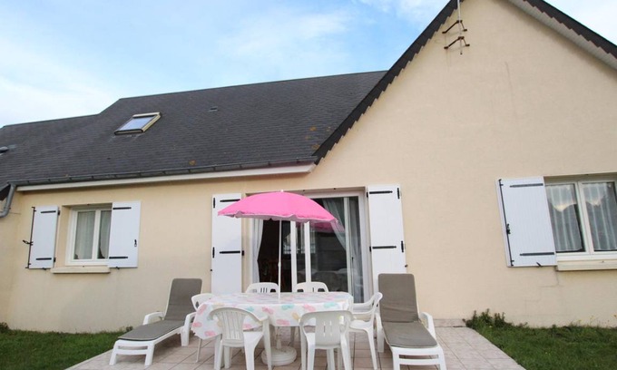 Denneville Cottage | 90 m² Cabin ∙ 3 bedrooms ∙ 6 guests