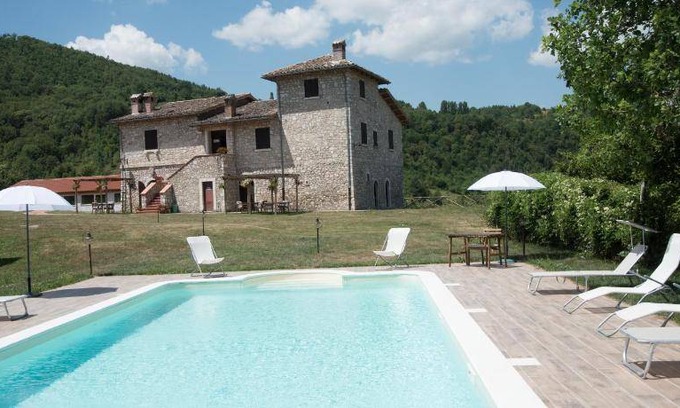Cascia House | 90 m² Farmhouse ∙ 2 bedrooms ∙ 4 guests