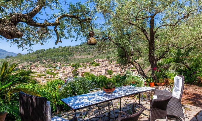 Fornalutx House | 90 m² Finca ∙ 2 bedrooms ∙ 4 guests