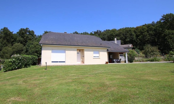 Espoey House | 90 m² Gîte ∙ 2 bedrooms ∙ 4 guests