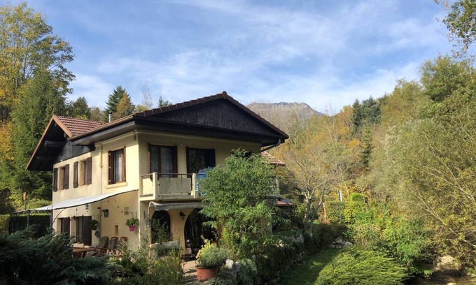 Gex House | 90 m² Gîte ∙ 3 bedrooms ∙ 6 guests
