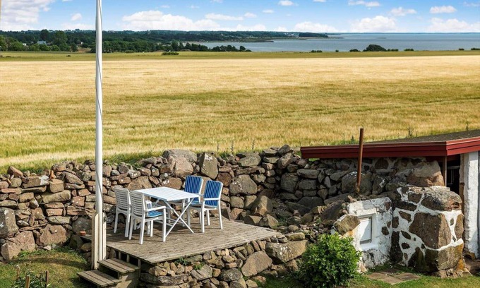 Lervik House | 90 m² House ∙ 3 bedrooms ∙ 4 guests