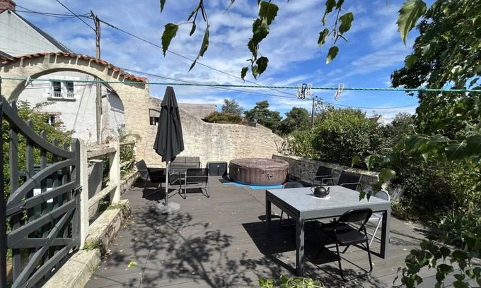 Chouzy-sur-Cisse House | 90 m² House ∙ 2 bedrooms ∙ 7 guests