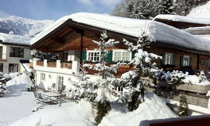 Hinterglemm House | 90 m² House ∙ 2 bedrooms ∙ 4 guests