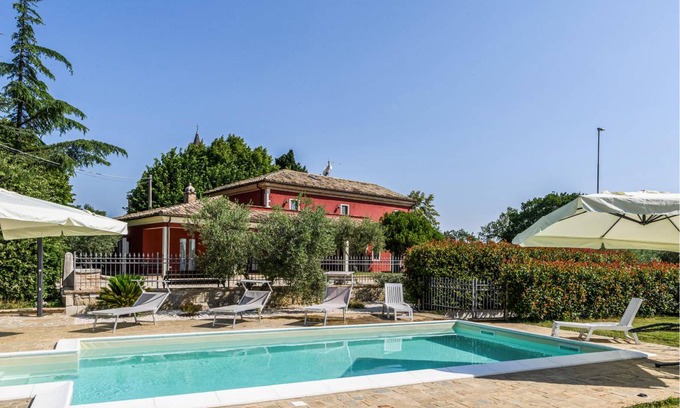 Avenale House | 90 m² House ∙ 2 bedrooms ∙ 6 guests