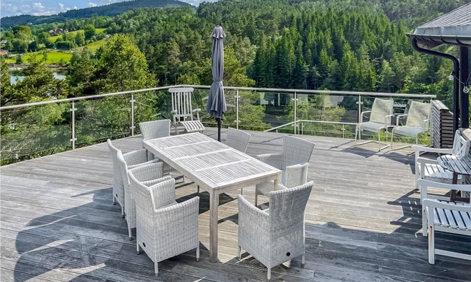 Sveio House | 90 m² House ∙ 3 bedrooms ∙ 8 guests