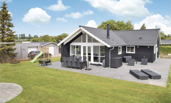 Beder Malling House | 90 m² House ∙ 4 bedrooms ∙ 8 guests