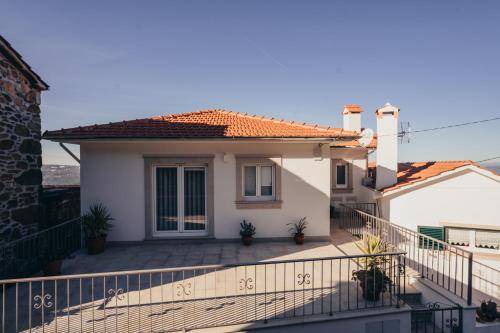 Macieira de Cambra House | 90 m² House ∙ 2 bedrooms ∙ 5 guests