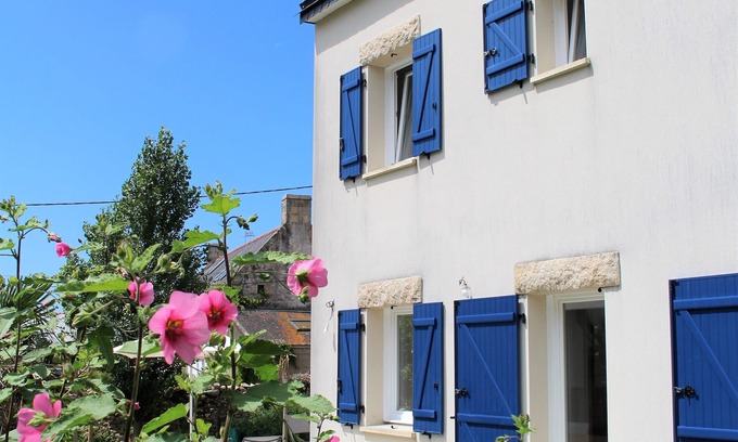 Erdeven House | 900 metres from Kerhillio beach Recent house for 6 people
