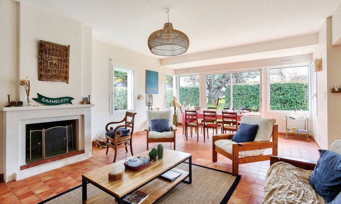 Saint-Briac-sur-Mer House | 900m from beaches - House for 7 with garden