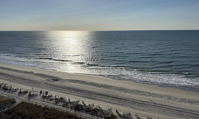 Myrtle Beach Condo | 904 Direct Oceanfront 2 bedroom/2 bath condo