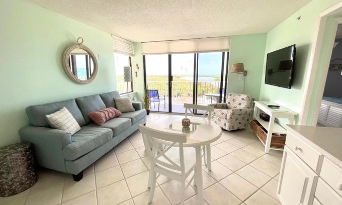 Fort Myers Beach Apartment | #908 Lovers Key Beach Club Gulf View