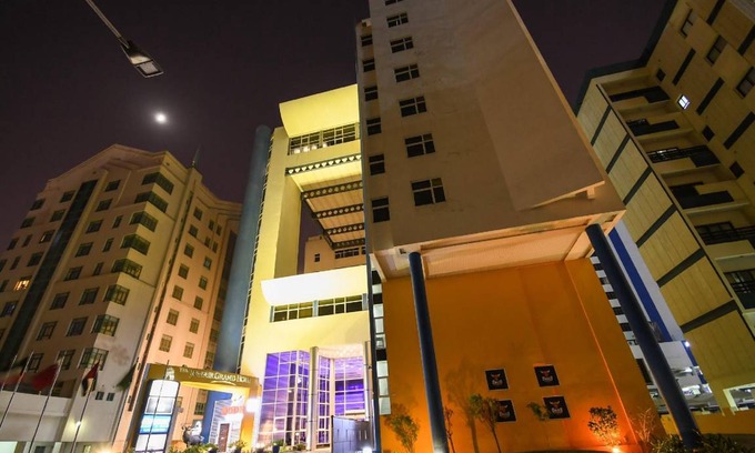 Juffair Hotel | 91 m² Hotel ∙ 127 guests