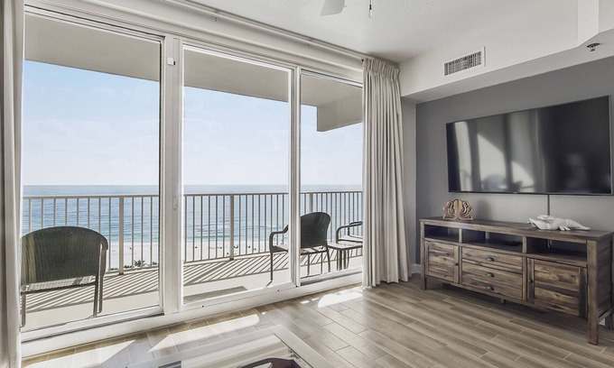 Panama City Beach Condo | 912 SOP w/Dedicated Parking Spot