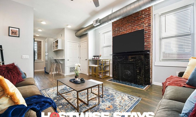 East Allegheny Apartment | 918 James #3 · Free Parking