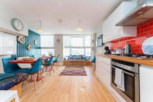 Seafront Apartment | 93 m² Apartment ∙ 3 bedrooms ∙ 8 guests