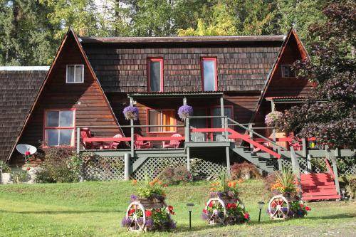 Kaslo Ski Chalet | 93 m² Chalet ∙ 2 bedrooms ∙ 4 guests