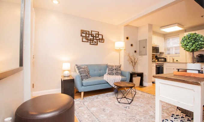 Central Square House | 93 m² House ∙ 2 bedrooms ∙ 5 guests
