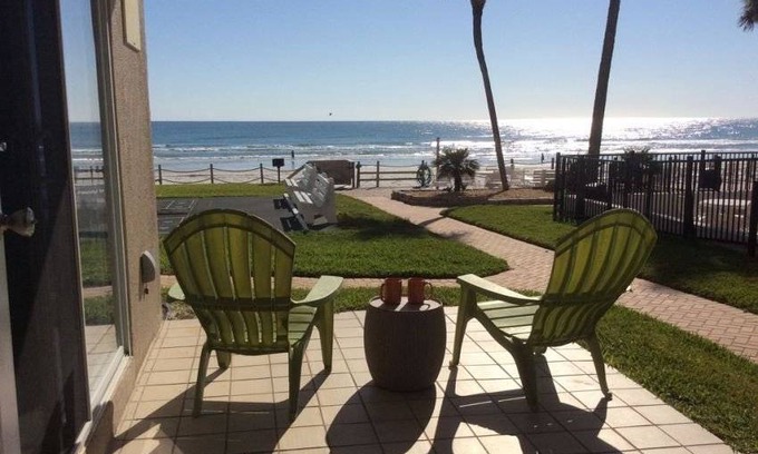 New Smyrna Beach Condo | 93 m² Condo ∙ 2 bedrooms ∙ 5 guests