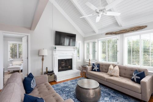 Sealoft Villas House | 933 Sealoft Villa